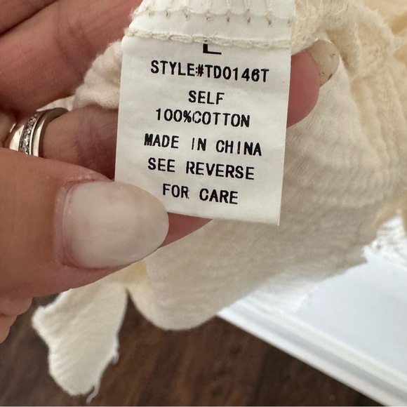 Urban Daizy Gauze Oversized Lightweight Beach Coverup Button up shirt Cream Sz L - Picture 6 of 10